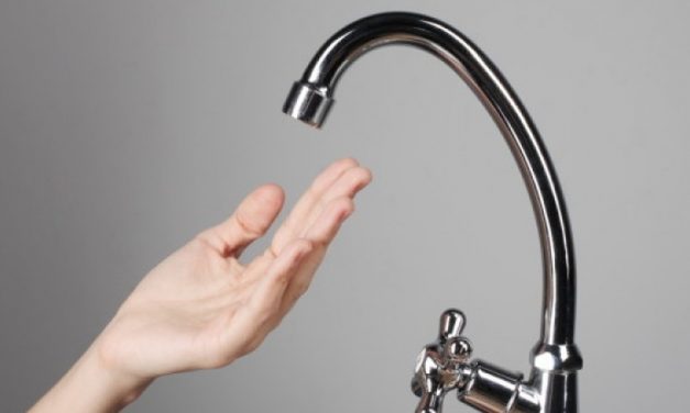Mai mulți consumatori din Constanța, afectați de lipsa apei potabile. Când va fi reluată alimentarea