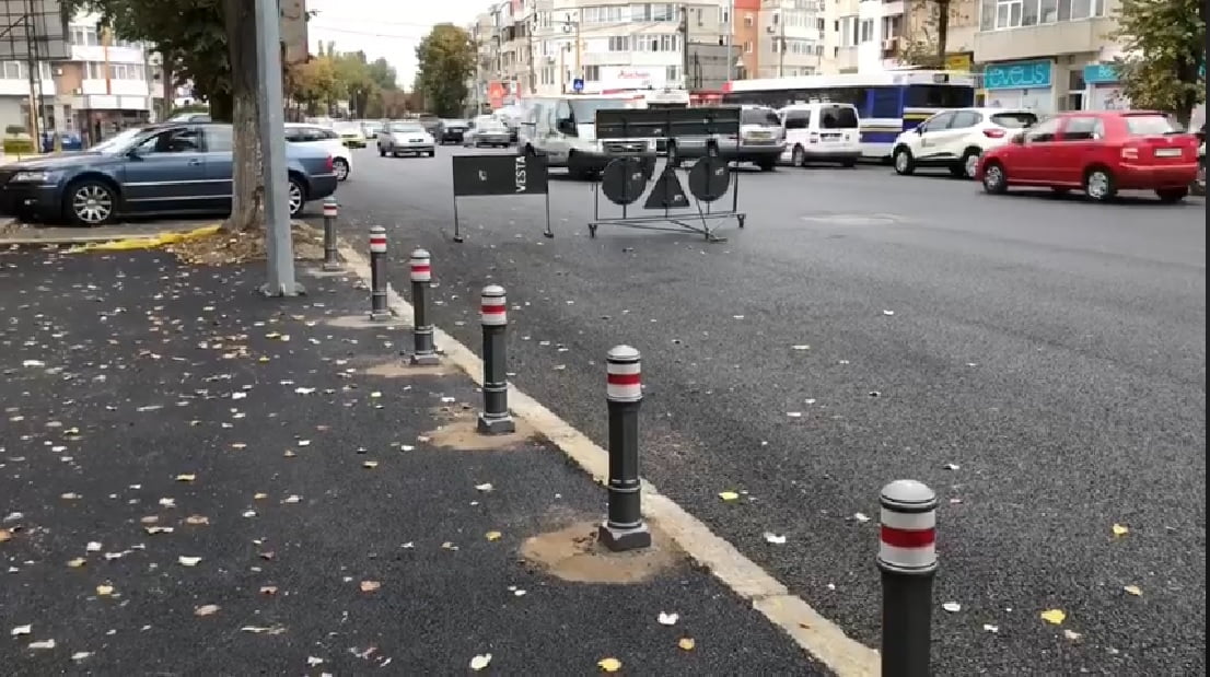 VIDEO / Primăria Constanța a decis: Nu se mai parchează mașini pe trotuar, pe bd-ul Tomis