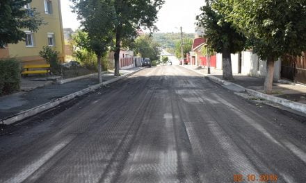 Lucrări de asfaltare la Cernavodă. 15 străzi vor intra în lucrări