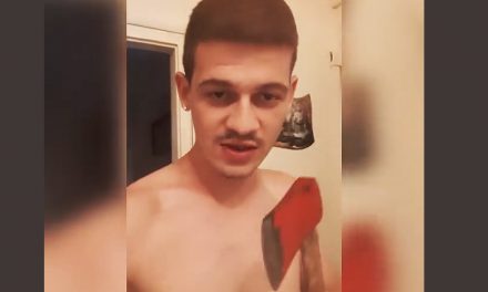 VIDEO. Un cocalar se ia de „haterii PSD“ cu un topor în mână: „Bă, lasă pesedeu-n pace!“