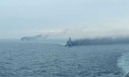 VIDEO / Imaginile rușinii. Nave militare românești în misiune arată de parcă au luat foc