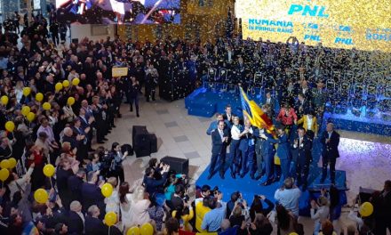 Lansarea candidaţilor PNL pentru europarlamentare, la Constanţa. Liberalii au intrat „în bătălia cu cei care şi-au bătut joc de România“