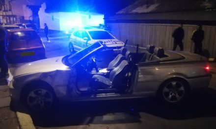 Prăpăd pe o stradă din Constanța. Un șofer cu BMW decapotabil a lovit 8 mașini și a fugit