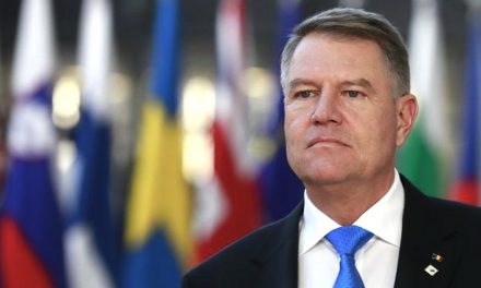 Iohannis rămâne președintele României. Victorie zdrobitoare în fața lui Dăncilă
