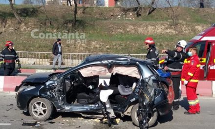 VIDEO. Accident pe drumul ce leagă Mamaia de Năvodari. O victimă a fost transportată cu elicopterul la spital