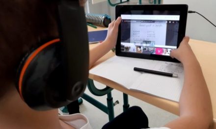 Expert în educație digitală, despre școala online: O să fie un dezastru în scurt timp. Ce fac mulți acum este dictare în online