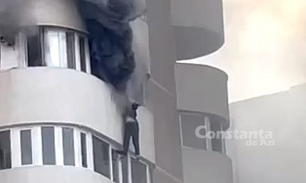 VIDEO. Încercâd să scape de flăcări, o femeie a căzut în gol de la etajul 6 al apartamentului său. IMAGINI CU PUTERNIC IMPACT EMOŢIONAL!