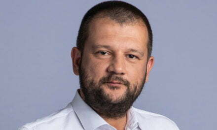 Bogdan Bola va fi șeful filialei județene a partidului Forța Dreptei, înființat după ruperea de PNL