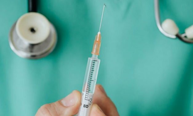 Rețea de „vaccinare la chiuvetă“ la Constanța. Percheziții DNA la Spitalul Municipal și la Sanatoriul balnear din Mangalia