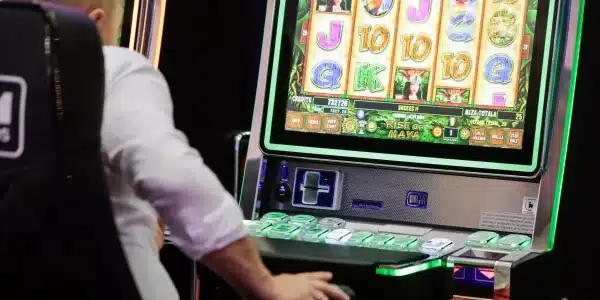 Pacanele aparate jocuri de noroc